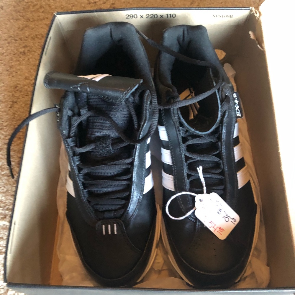 Sz 8 Adidas Excelsior Baseball Trainer shoes